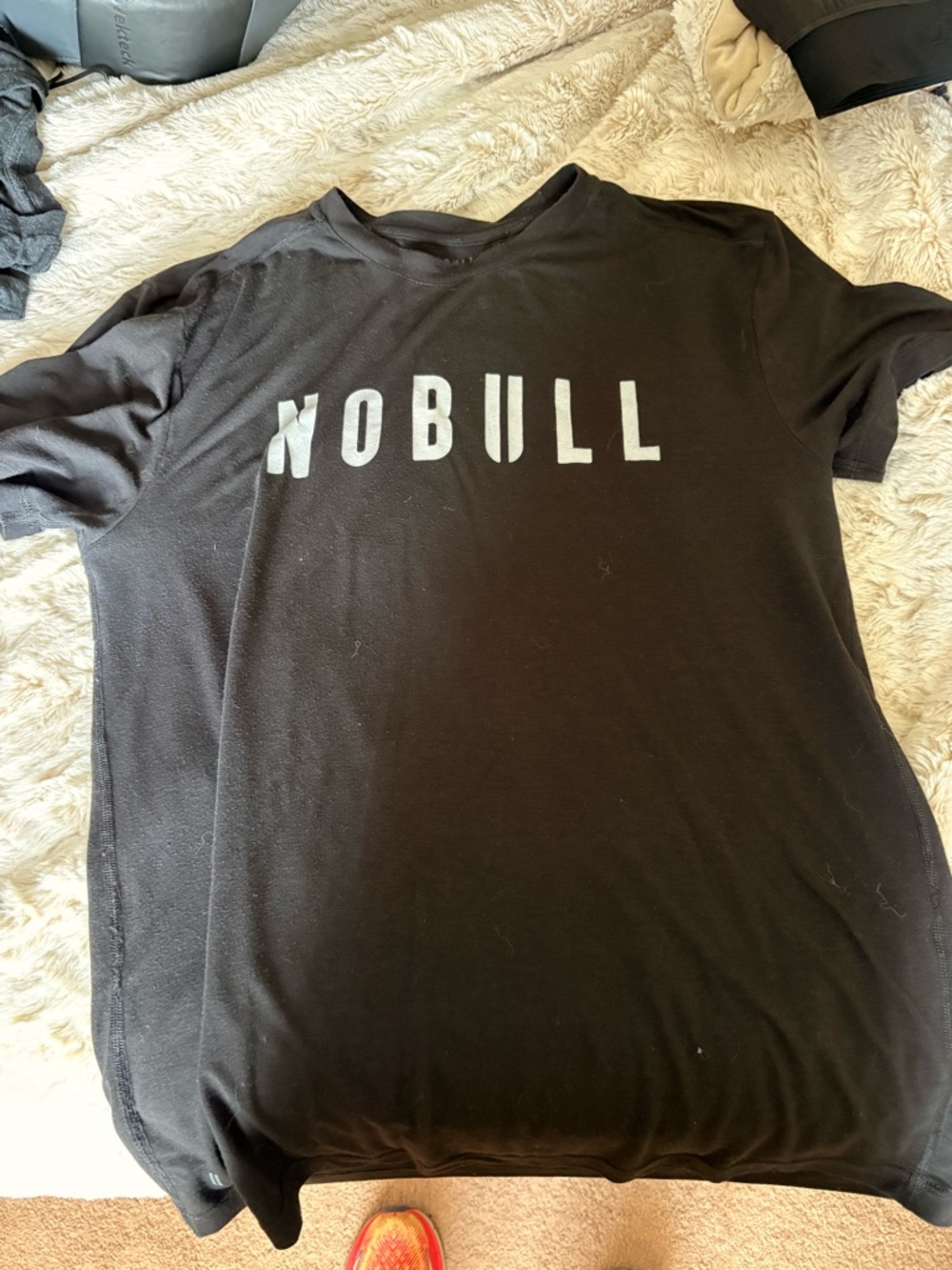 NOBULL Men’s Logo Black Tee